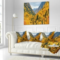 DesignArt жолто есенско зеленило над ридовите - пејзаж печатена перница за фрлање - 16x16